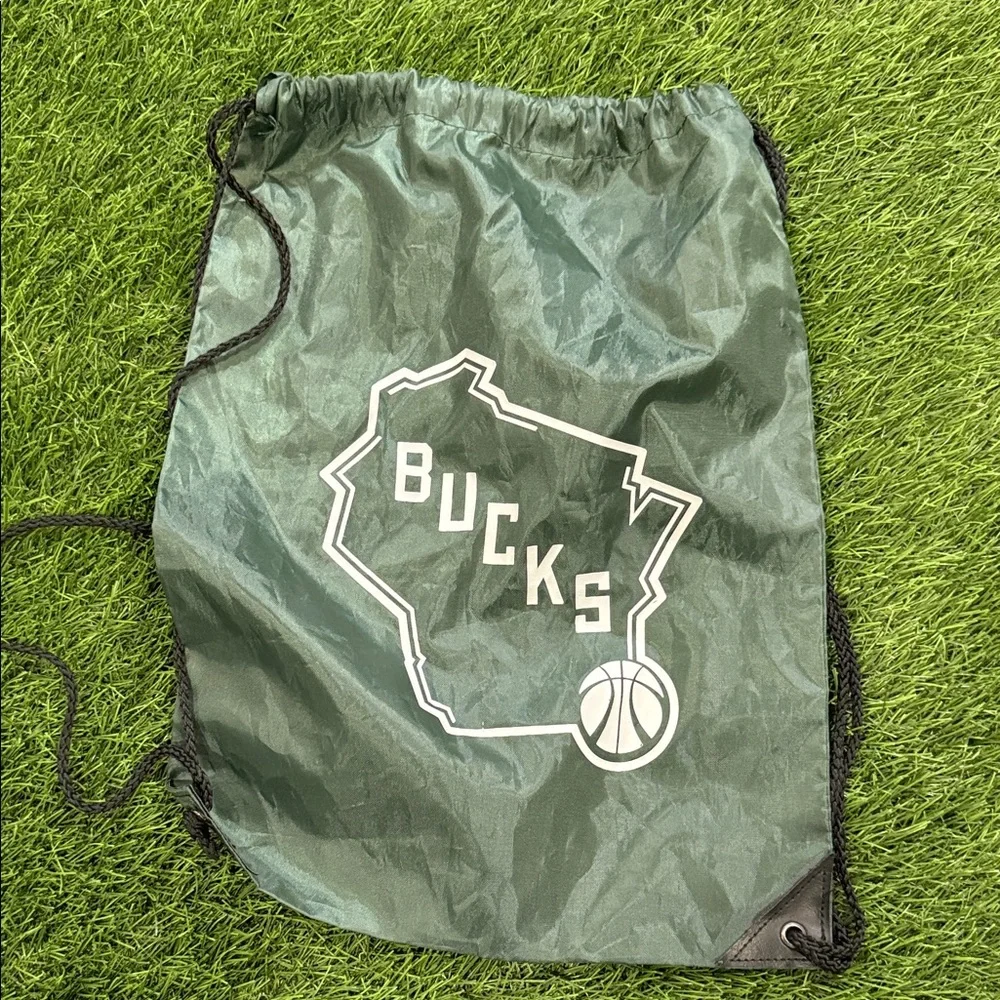 Milwaukee Bucks Basketball Cinch Bag